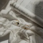 punto-aries-moda-maquillaje-astrología-arte-revista-digital-mercurio-conjunción-quirón