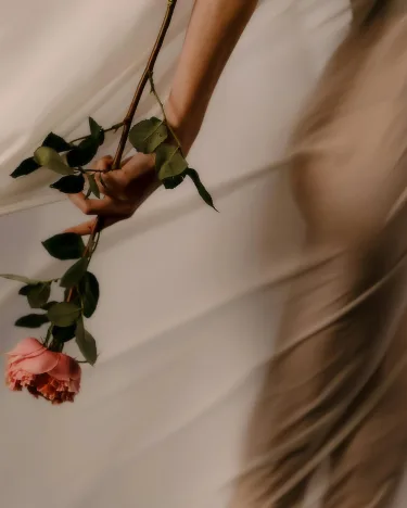 punto-aries-moda-maquillaje-astrología-arte-revista-digital-mercurio-oposición-lilith