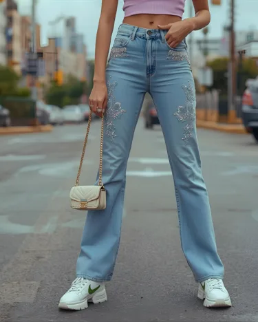 punto-aries-looks-verano-2026-moda-tendencias-primavera-verano-2026-nostalgia-desmilera-2000-denim-dosmilero