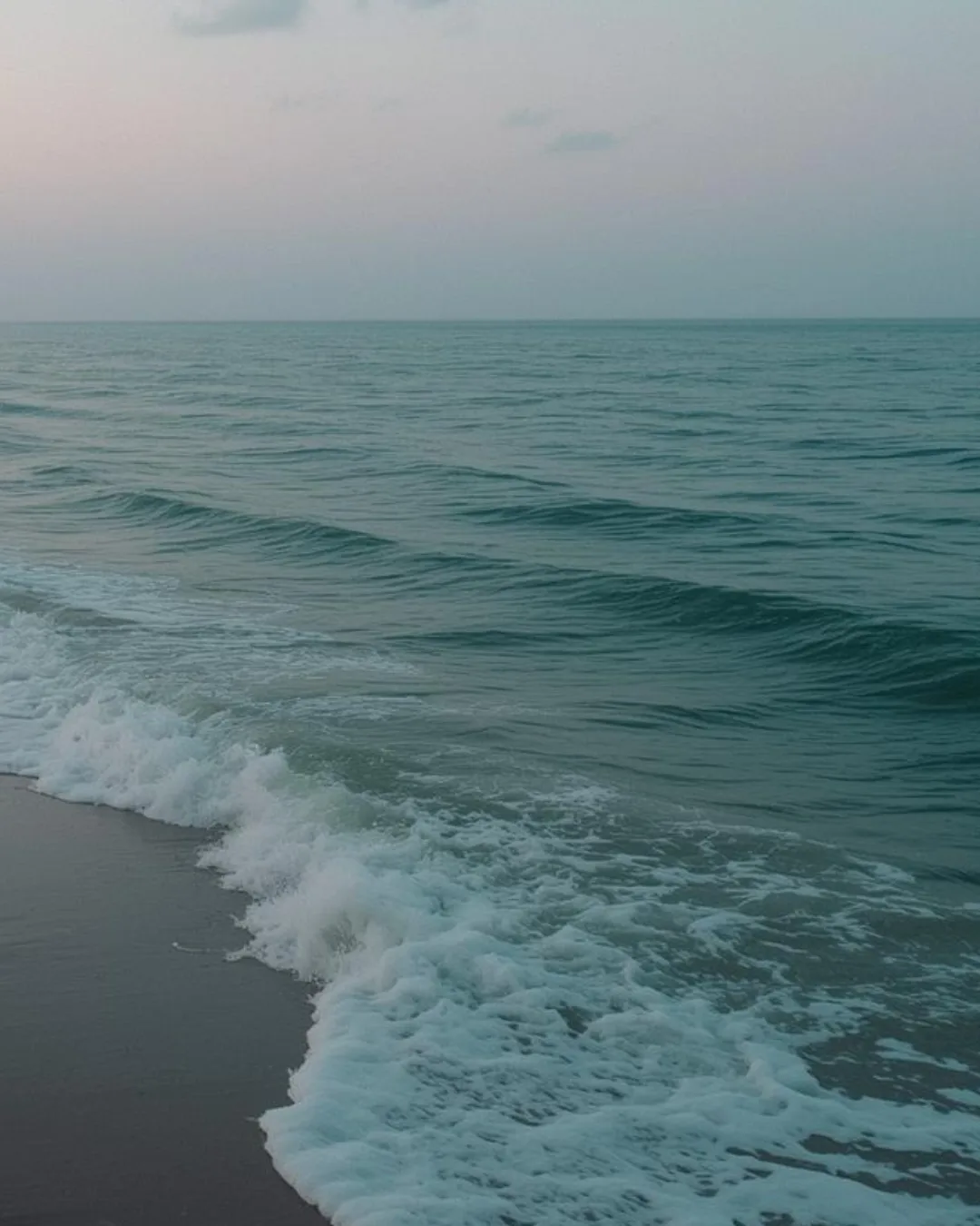 punto-aries-lookbook-editorial-moda-a-poetic-shore-lookbook-editorial-de-moda-arte-branding-editorial-fashion-lookbook-1.