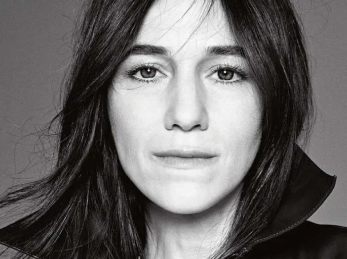 punto-aries-revista-digital-marketing-arte-estilo-parisino-moda-feminidad-intelectual-charlotte-gainsbourg-0