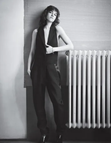 punto-aries-revista-digital-marketing-arte-estilo-parisino-moda-feminidad-intelectual-charlotte-gainsbourg-6