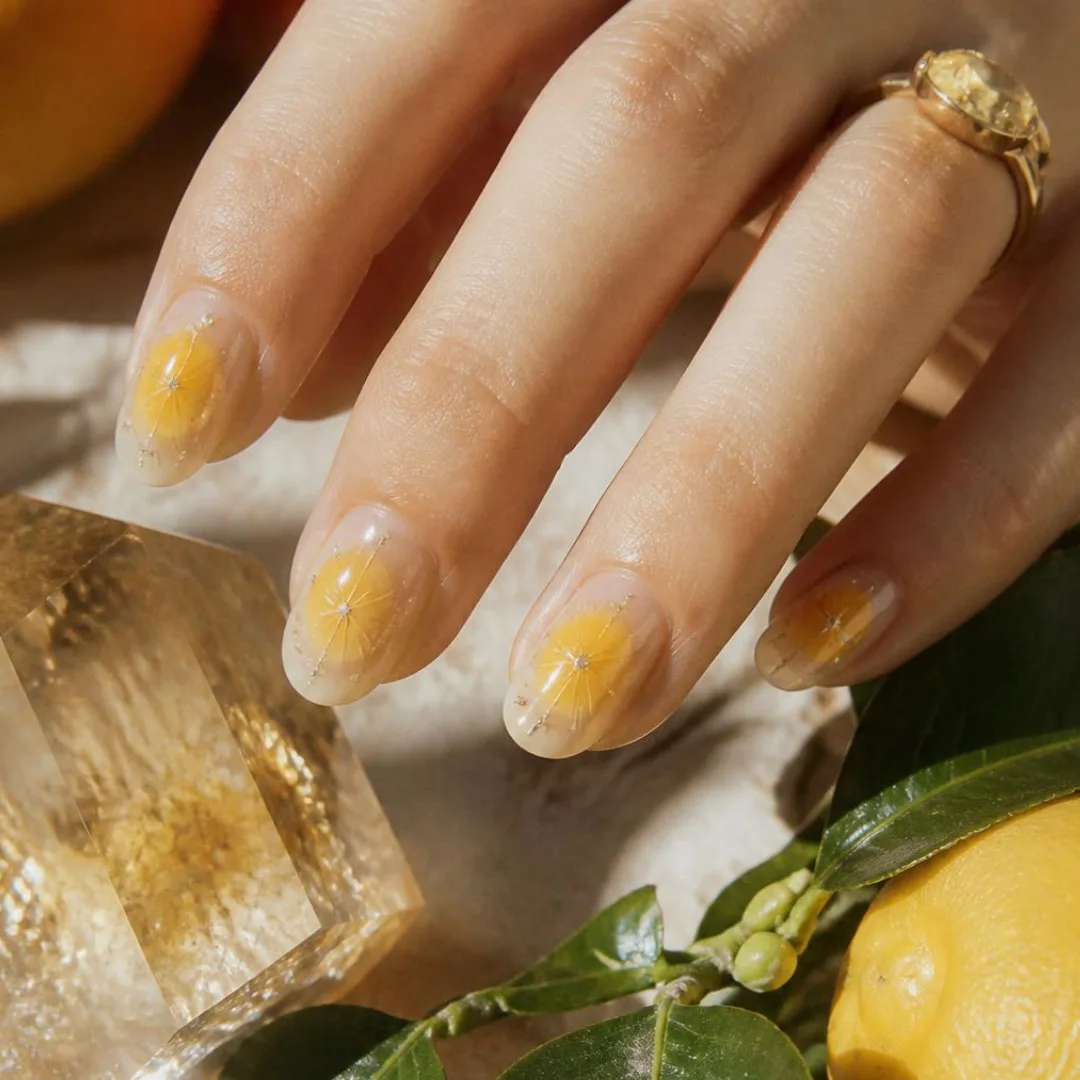punto-aries-revista-digital-marketing-arte-If-life- gives-you- lemons-make- something- beautiful-nail-art-citrus-aura-2