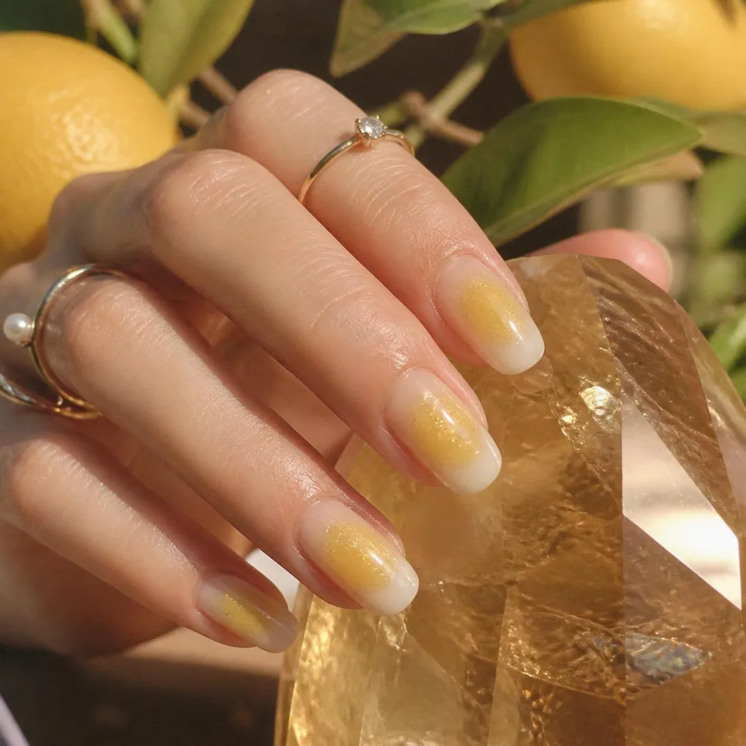 punto-aries-revista-digital-marketing-arte-If-life- gives-you- lemons-make- something- beautiful-nail-art-citrus-aura-3