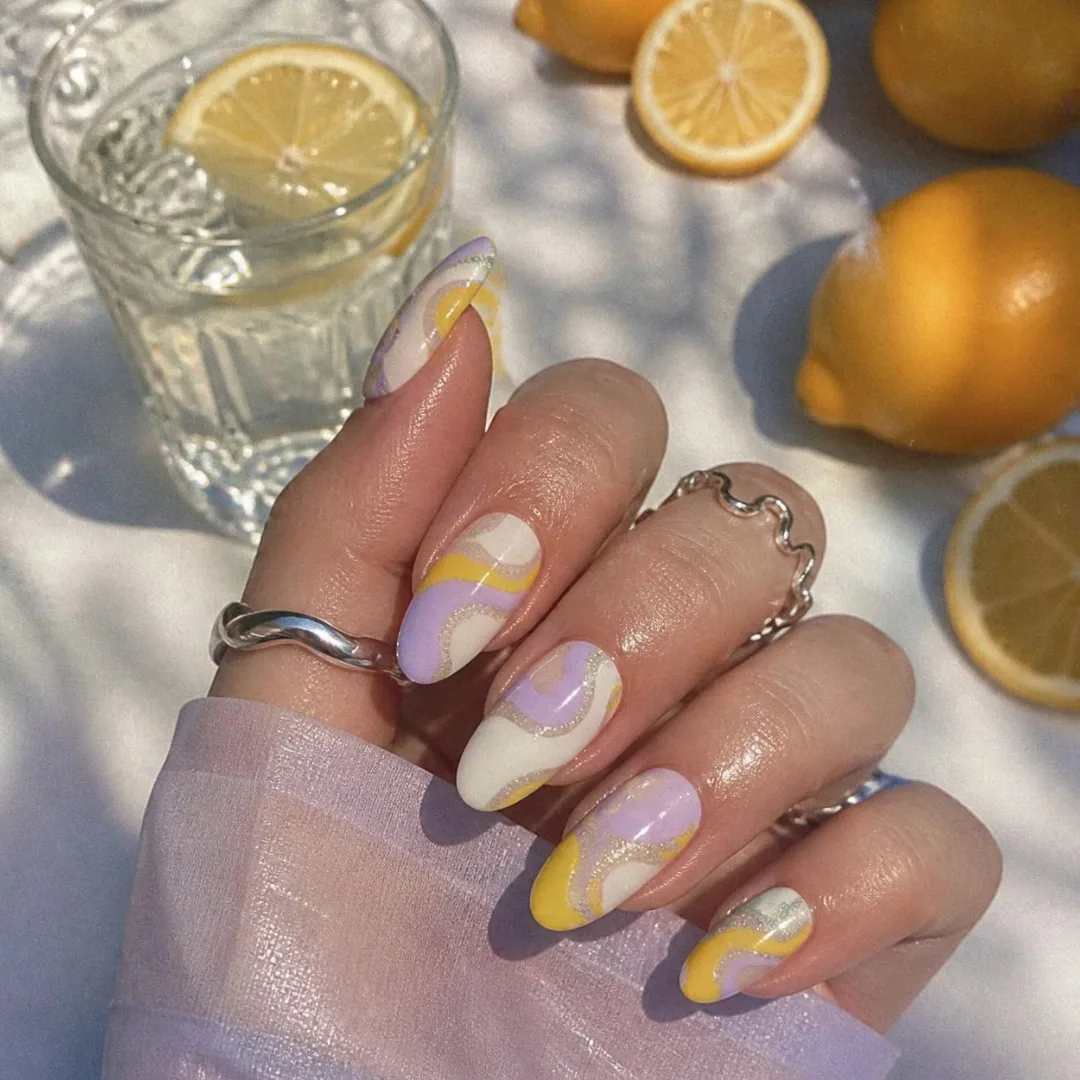 punto-aries-revista-digital-marketing-arte-If-life- gives-you- lemons-make- something- beautiful-nail-art-lemon-swirl-2