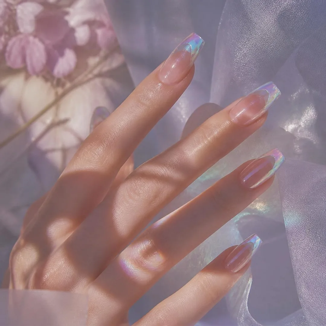 punto-aries-revista-digital-marketing-arte-nail-art-a-life-full-of-spirit-a- home-full-of- soul-&-sensory-pleasures- Iridescent- french
