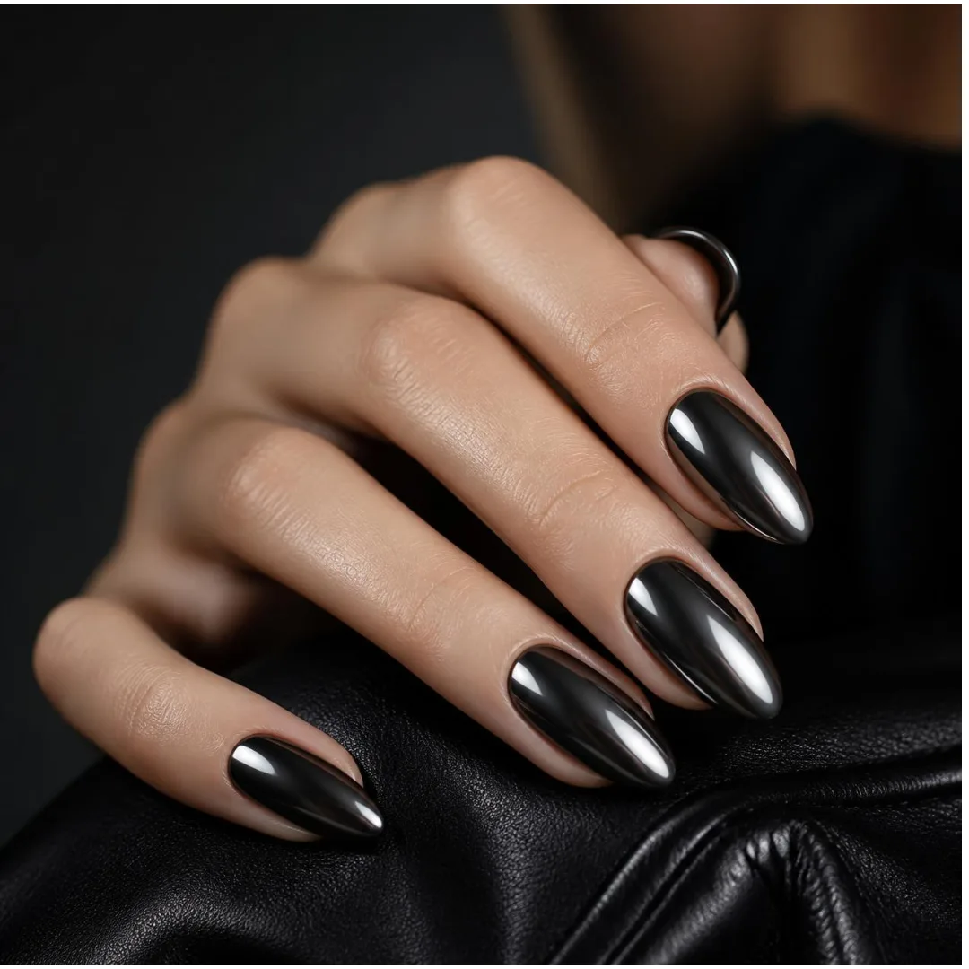 punto-aries-revista-digital-marketing-arte-nail-art -nspiration-the-high-priestess-visual-universe-black-chrome-1