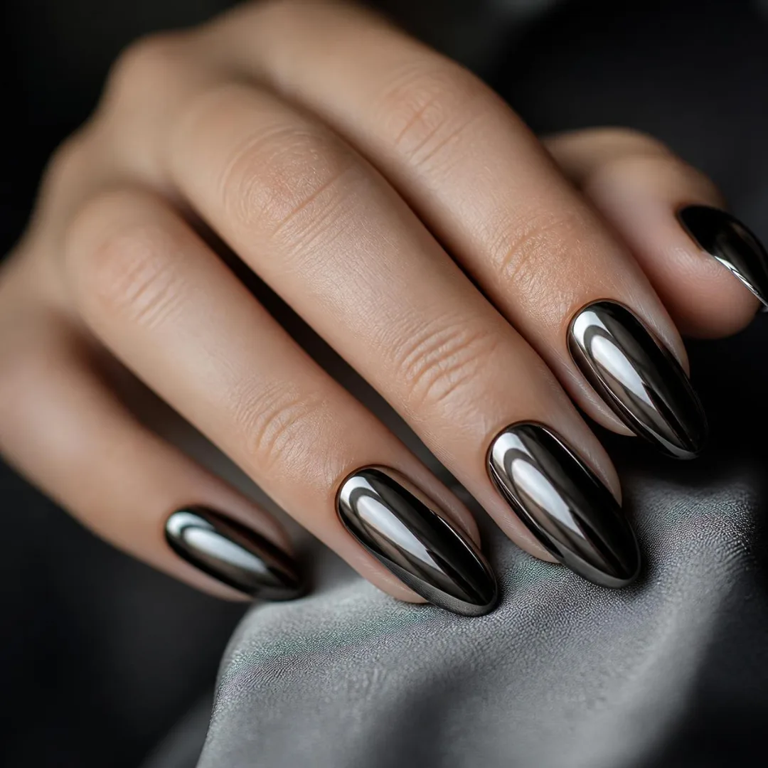 punto-aries-revista-digital-marketing-arte-nail-art -nspiration-the-high-priestess-visual-universe-black-chrome-2