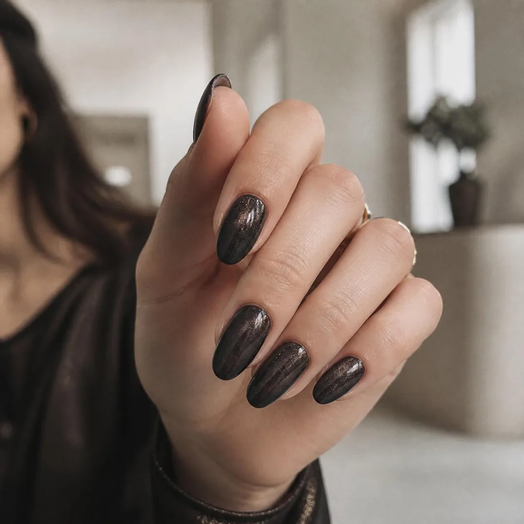 punto-aries-revista-digital-marketing-arte-sea-findings-an- editorial-collection-of -treasures-nail-art-inspiration-volcanic-sand