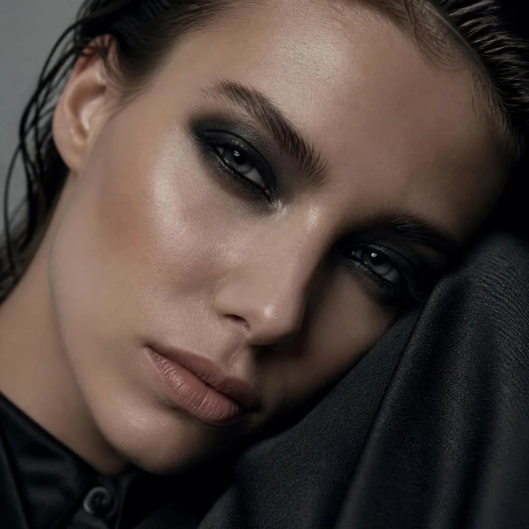 punto-aries-revista-digital-marketing-arte-the-high-priestess-a-visual-universe-of-sacred-beauty-make-up-reference